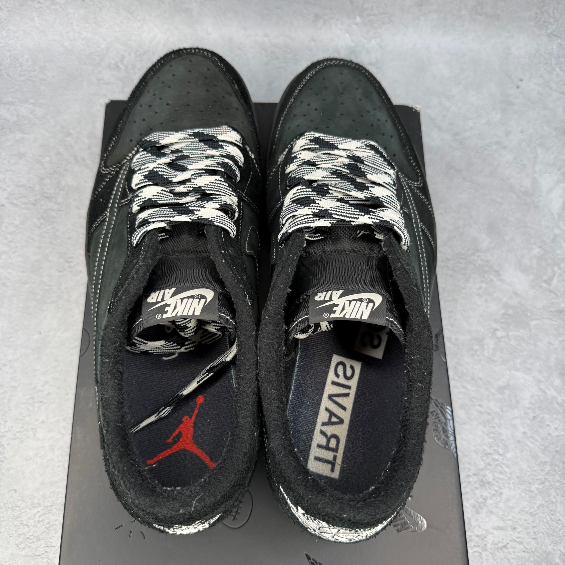 Jordan 1 Retro Low OG SP Travis Scott Black Phantom *pre-owned* SIZE 13
