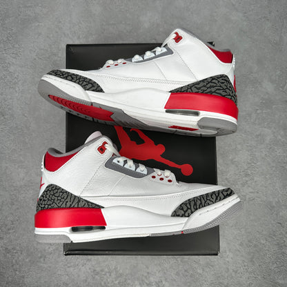 Jordan 3 Retro Fire Red (2022) *pre-owned* SIZE 9