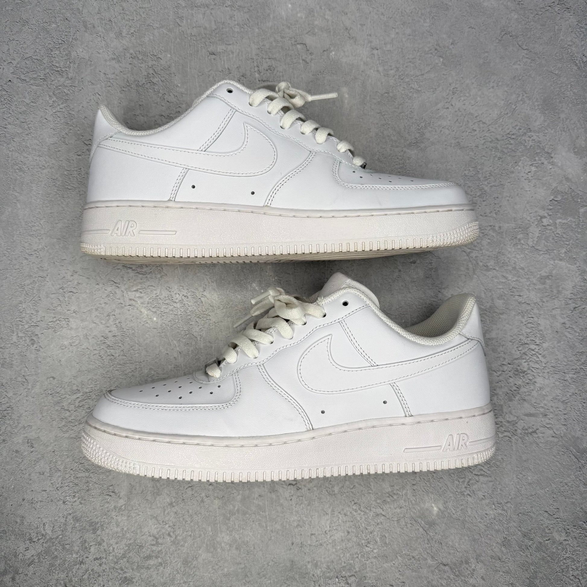 Nike Air Force 1 Low '07 White *pre - owned* SIZE 10.5 - Kicks Collective PA - Nike - 315122-111/CW2288-111 - Men's Shoes - 10.5M/12W - Pre - Owned - No Box