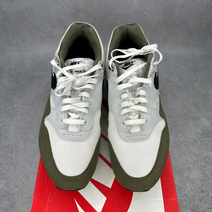 Nike Air Max 1 White Black Medium Olive *pre-owned* SIZE 13