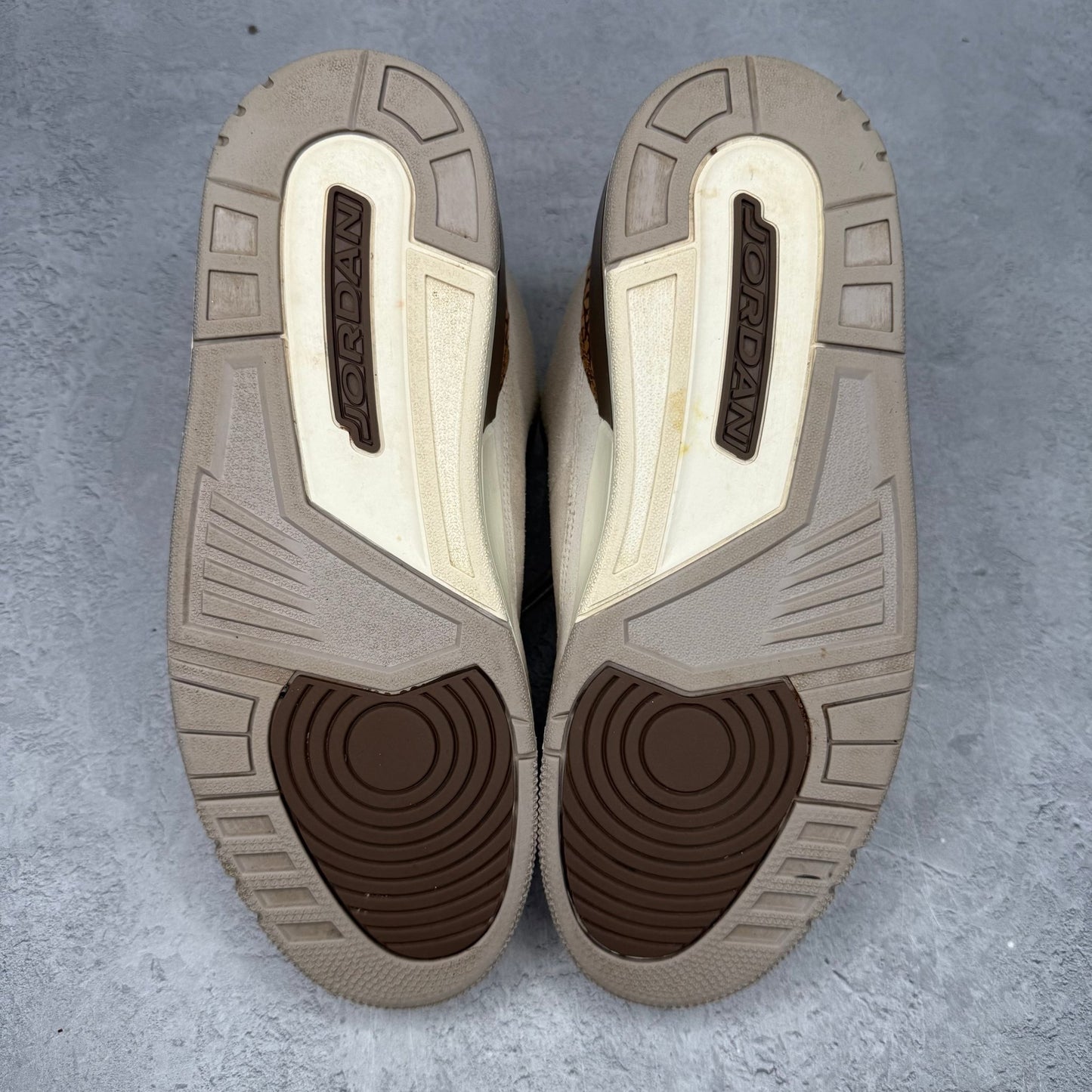 Jordan 3 Retro Palomino *pre - owned* SIZE 10.5 - Kicks Collective PA - Jordan - CT8532-102 - Men's Shoes - 10.5M/12W - Pre - Owned - No Box