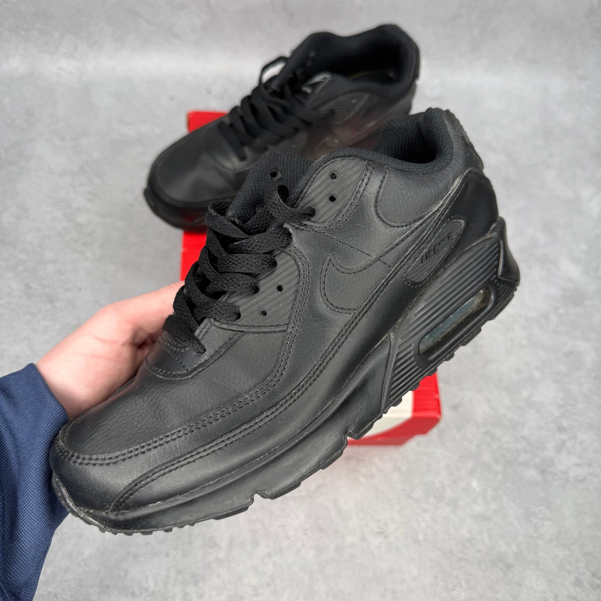 Nike Air Max 90 Recraft Triple Black (GS) *pre-owned* SIZE 6Y