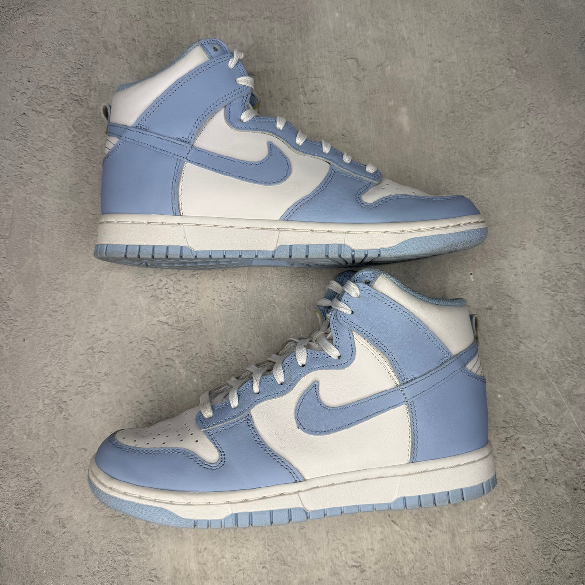 Nike Dunk High Aluminum (Women's) pre-owned size 7.5W