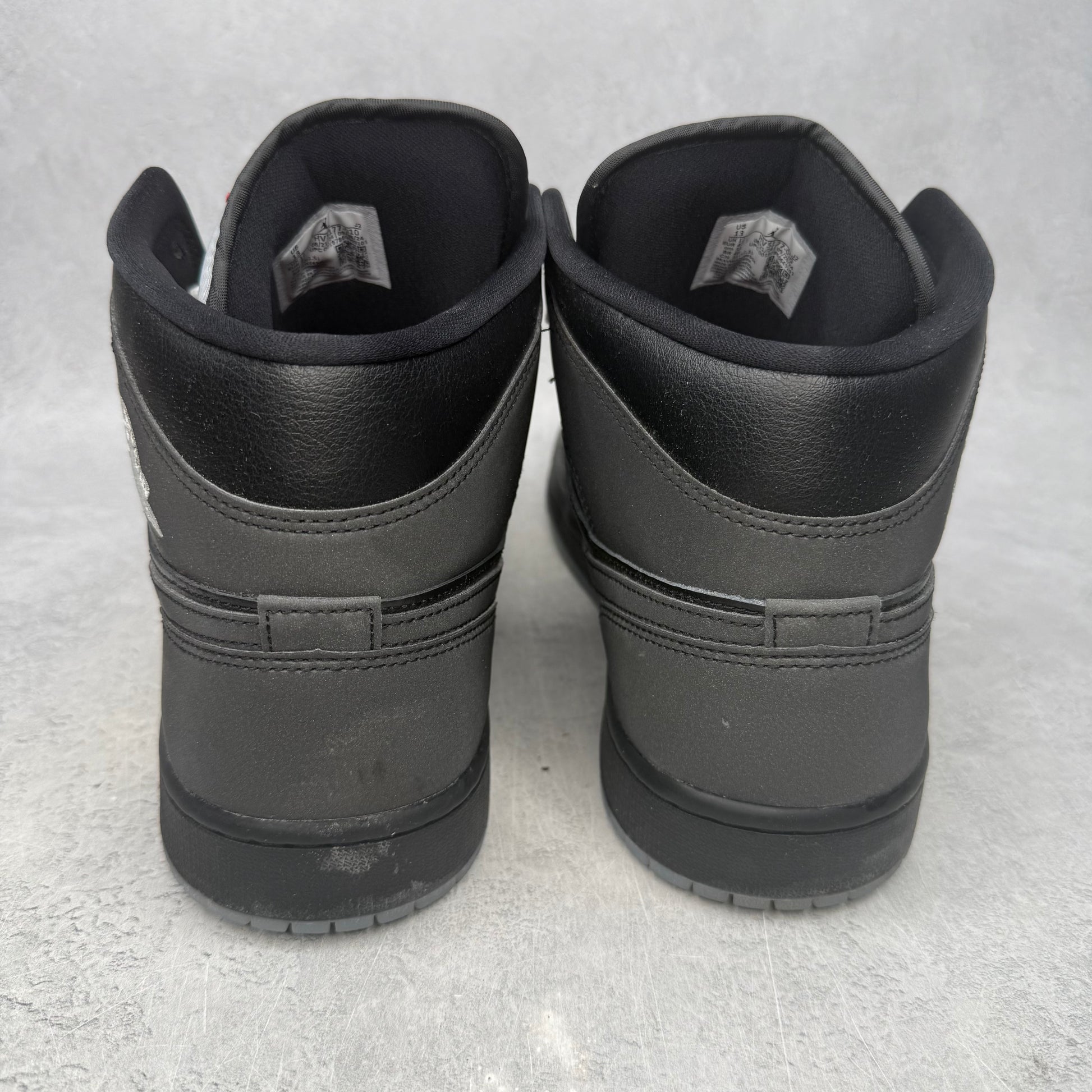 Jordan 1 Mid SE Black Metallic Reimagined *pre-owned* SIZE 13