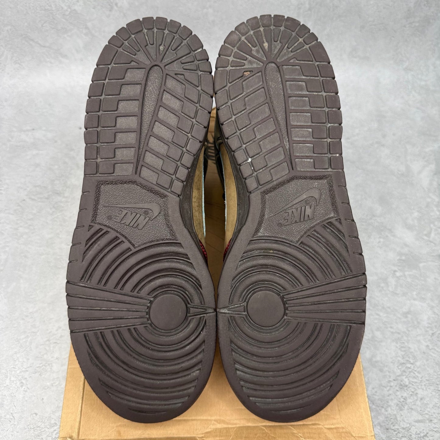 Nike Dunk High PRM World Cup (2006) *pre - owned* SIZE 10.5 - Kicks Collective PA - Nike - 306968-341 - Men's Shoes - 10.5M/12W - Pre - Owned - Replacement Box