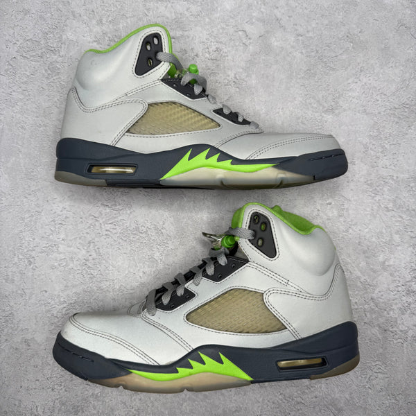Jordan 5 Retro Green Bean (2022) *pre-owned* SIZE 8