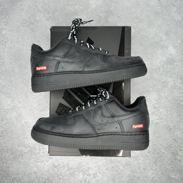 Nike Air Force 1 Low Supreme Black *pre-owned* SIZE 6