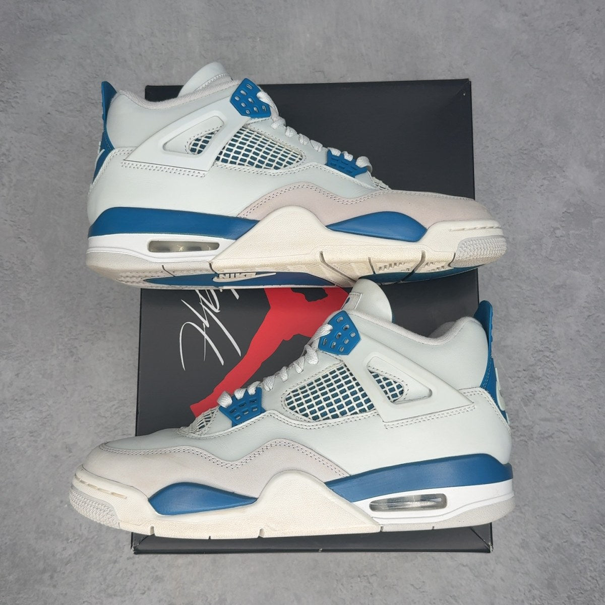 Jordan 4 Retro Military Blue (2024) 8 (Pre-Owned) - Kicks Collective PA - Jordan - FV5029-141-8-PO-9 - Pre-Owned Sneakers - 8M / 9.5W