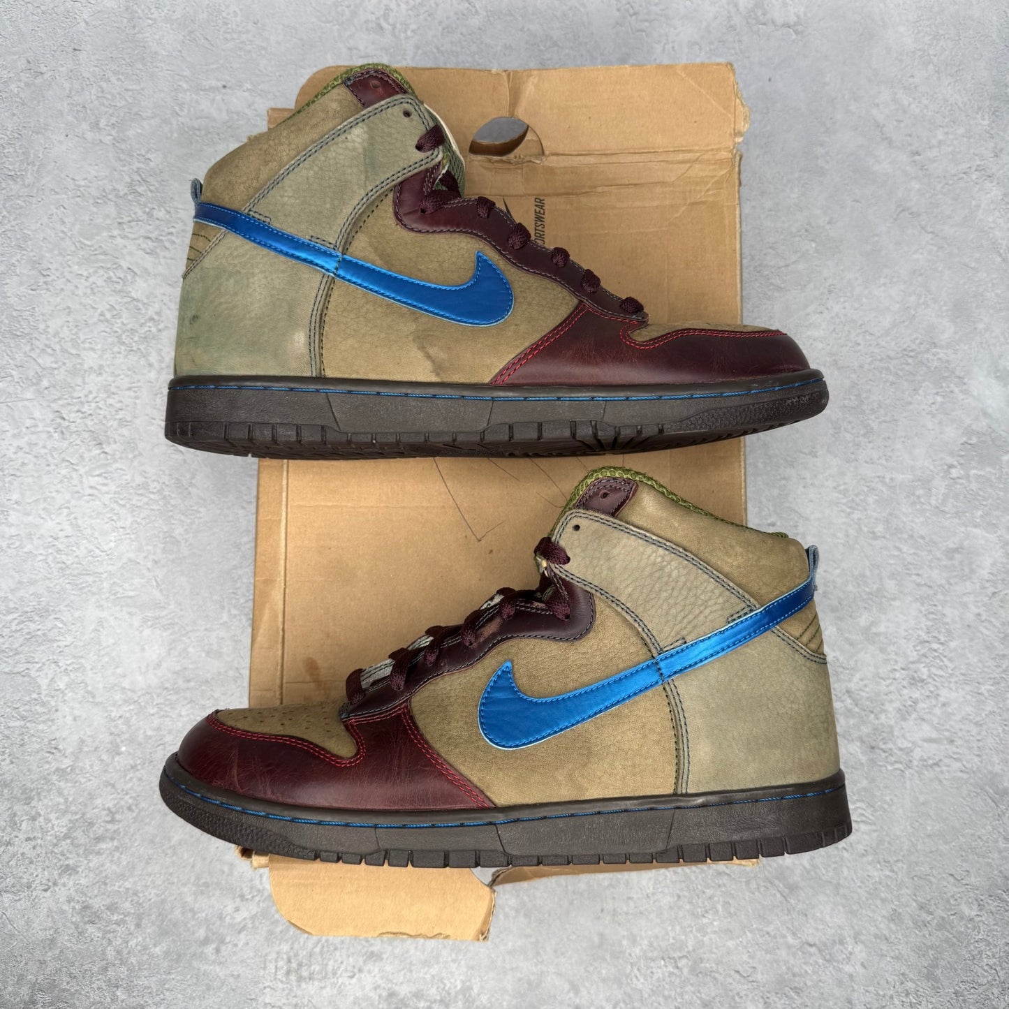 Nike Dunk High PRM World Cup (2006) *pre - owned* SIZE 10.5 - Kicks Collective PA - Nike - 306968-341 - Men's Shoes - 10.5M/12W - Pre - Owned - Replacement Box