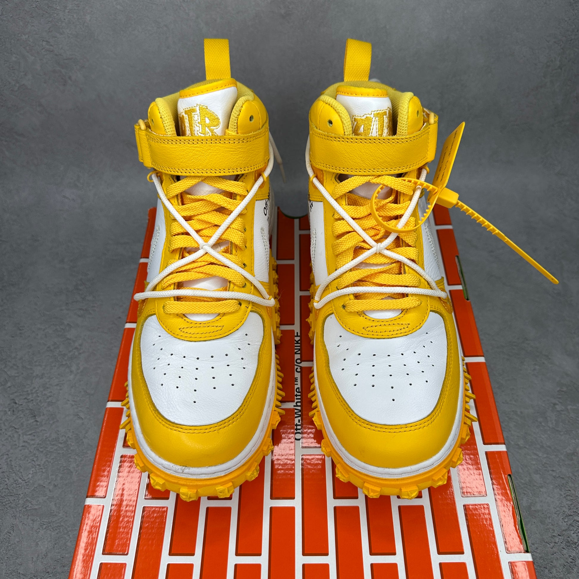 Nike Air Force 1 Mid SP Off-White Varsity Maize *pre-owned* SIZE 11