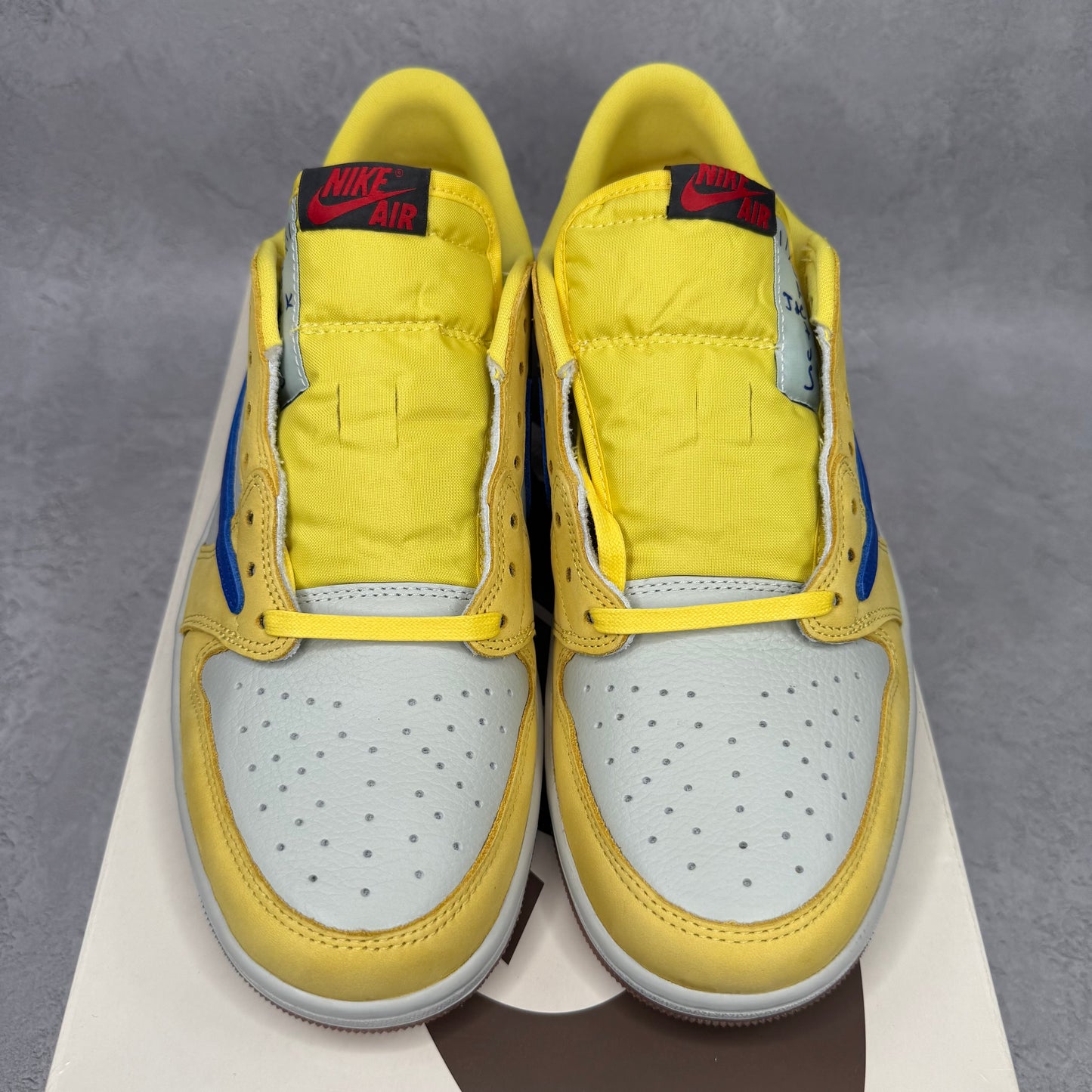 Jordan 1 Retro Low OG SP Travis Scott Canary (Women's)
