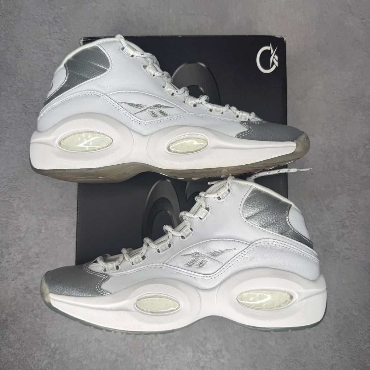 Reebok Question Mid 25th Anniversary Silver Toe pre-owned size 10.5
