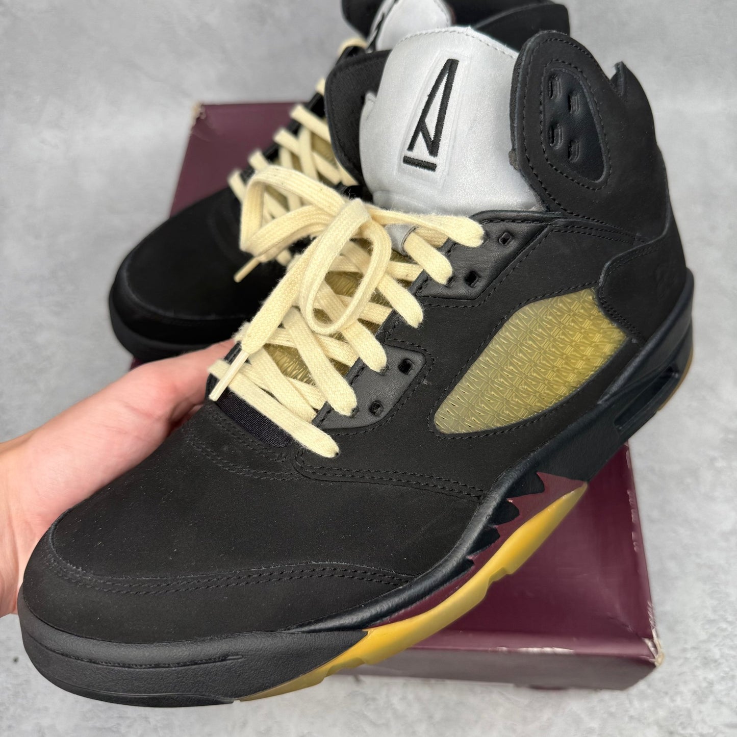Jordan 5 Retro A Ma Maniére Dusk *pre - owned* SIZE 11 - Kicks Collective PA - Jordan - FD1330 - 001 - Men's Shoes - 11M/12.5W - Pre - Owned