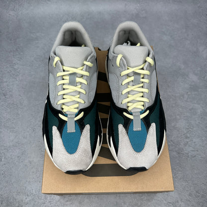 adidas Yeezy Boost 700 Wave Runner *pre-owned* SIZE 8