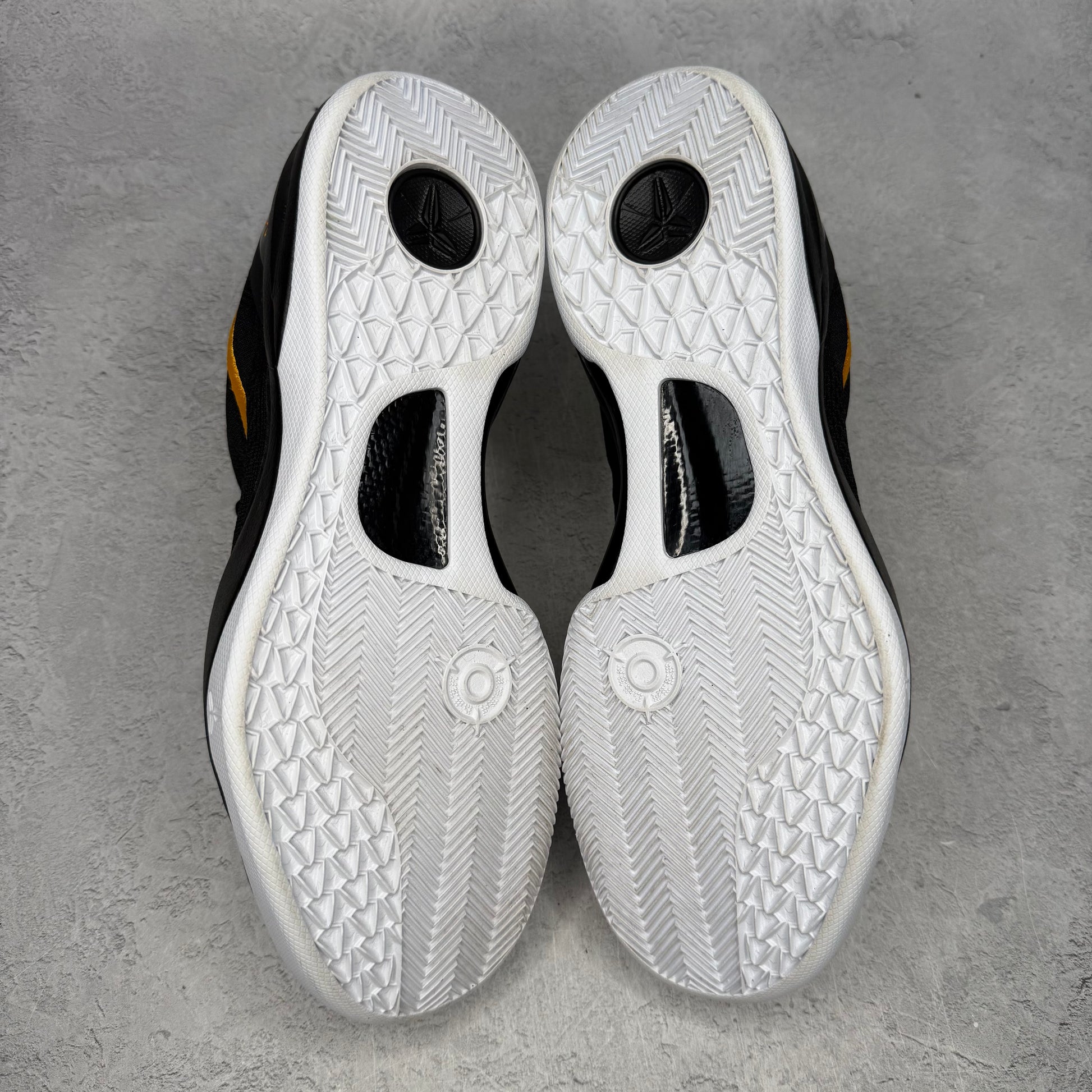 Nike Kobe 8 Protro Lakers Away *pre-owned* SIZE 10