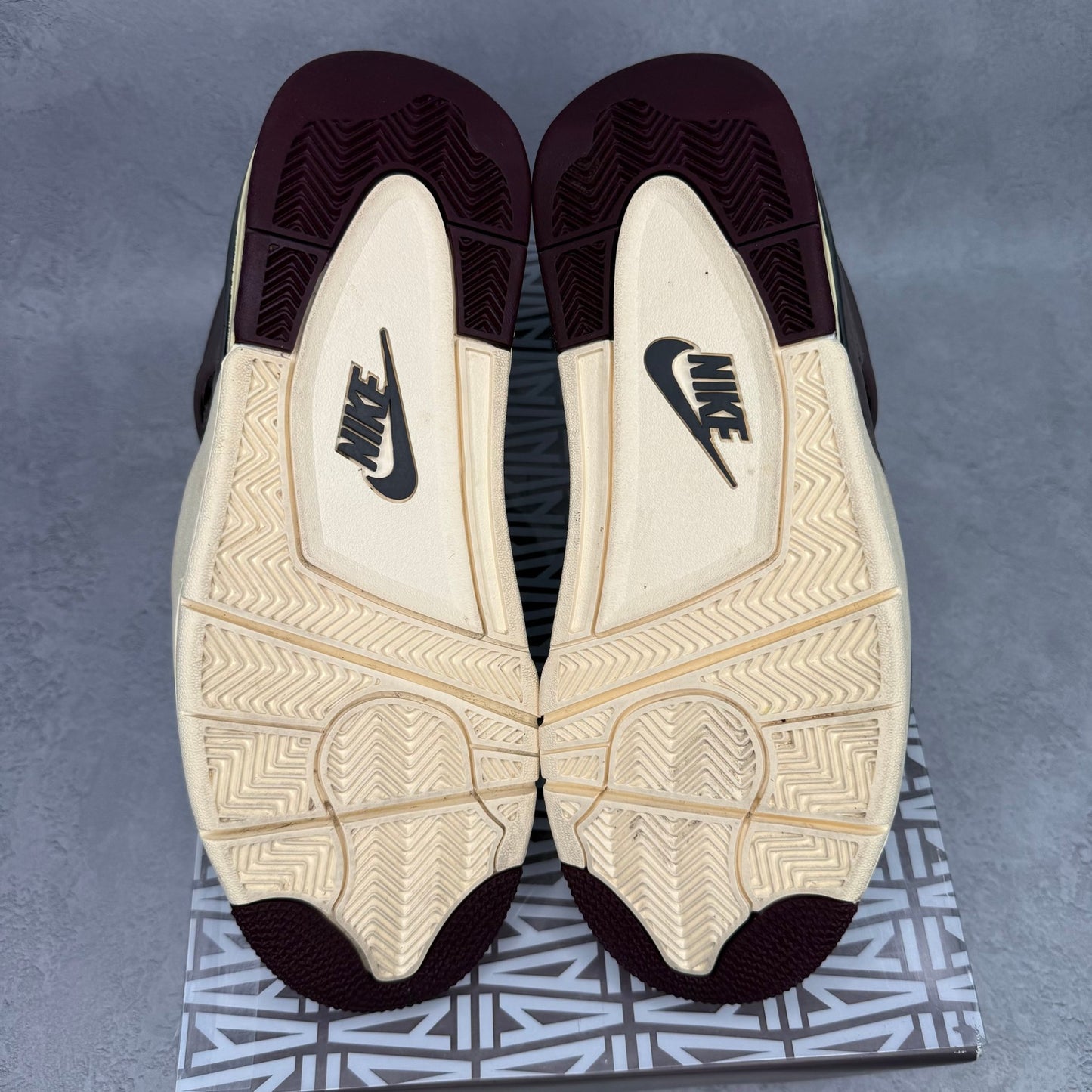 Jordan 4 Retro SP A Ma Maniére Violet Ore *pre - owned* SIZE 10 - Kicks Collective PA - Jordan - DV6773-220 - Men's Shoes - 10M/11.5W - Pre - Owned