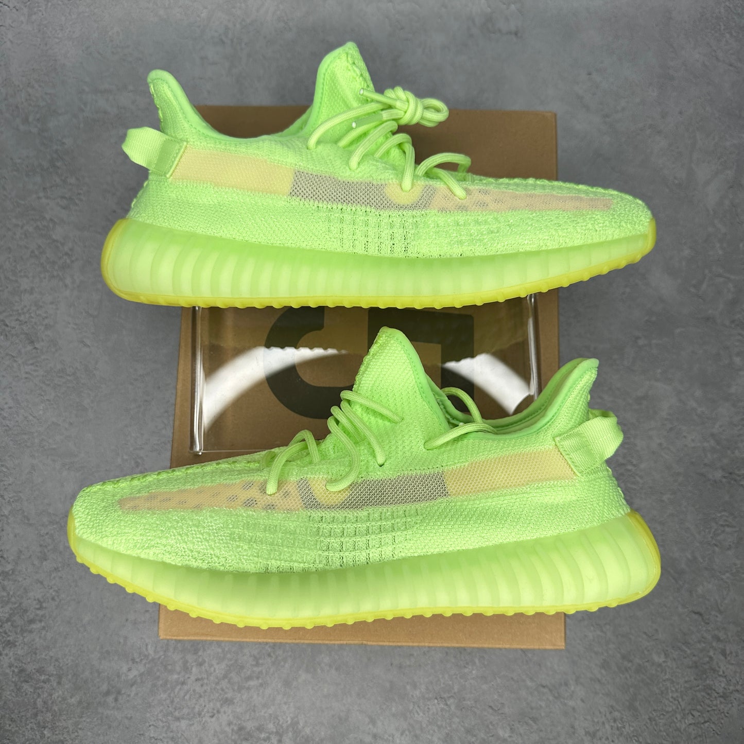 adidas Yeezy Boost 350 V2 Glow VNDS *pre-owned* SIZE 12