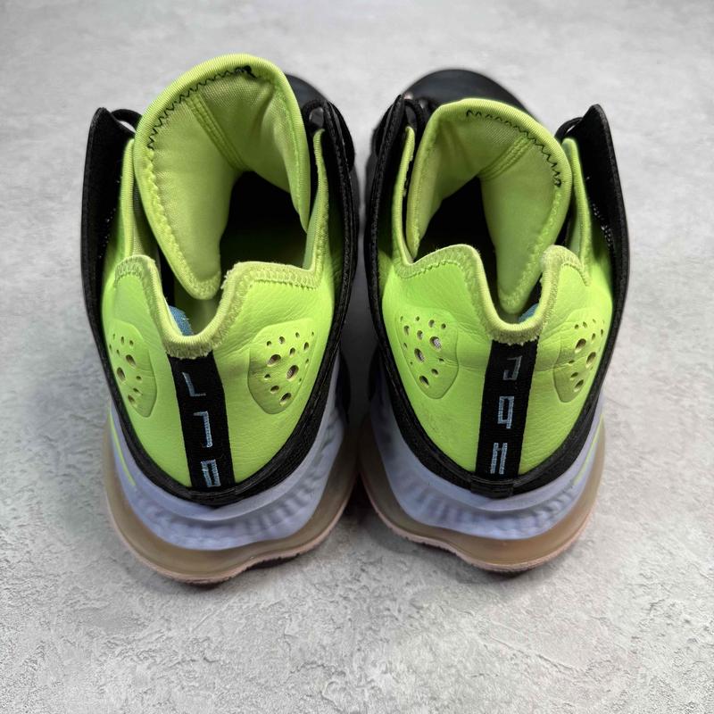Nike LeBron 19 Low Ghost Green *pre - owned* SIZE 12 - Kicks Collective PA - Nike - DO9829 - 001 - Men's Shoes - 12M/13.5W - Pre - Owned - No Box