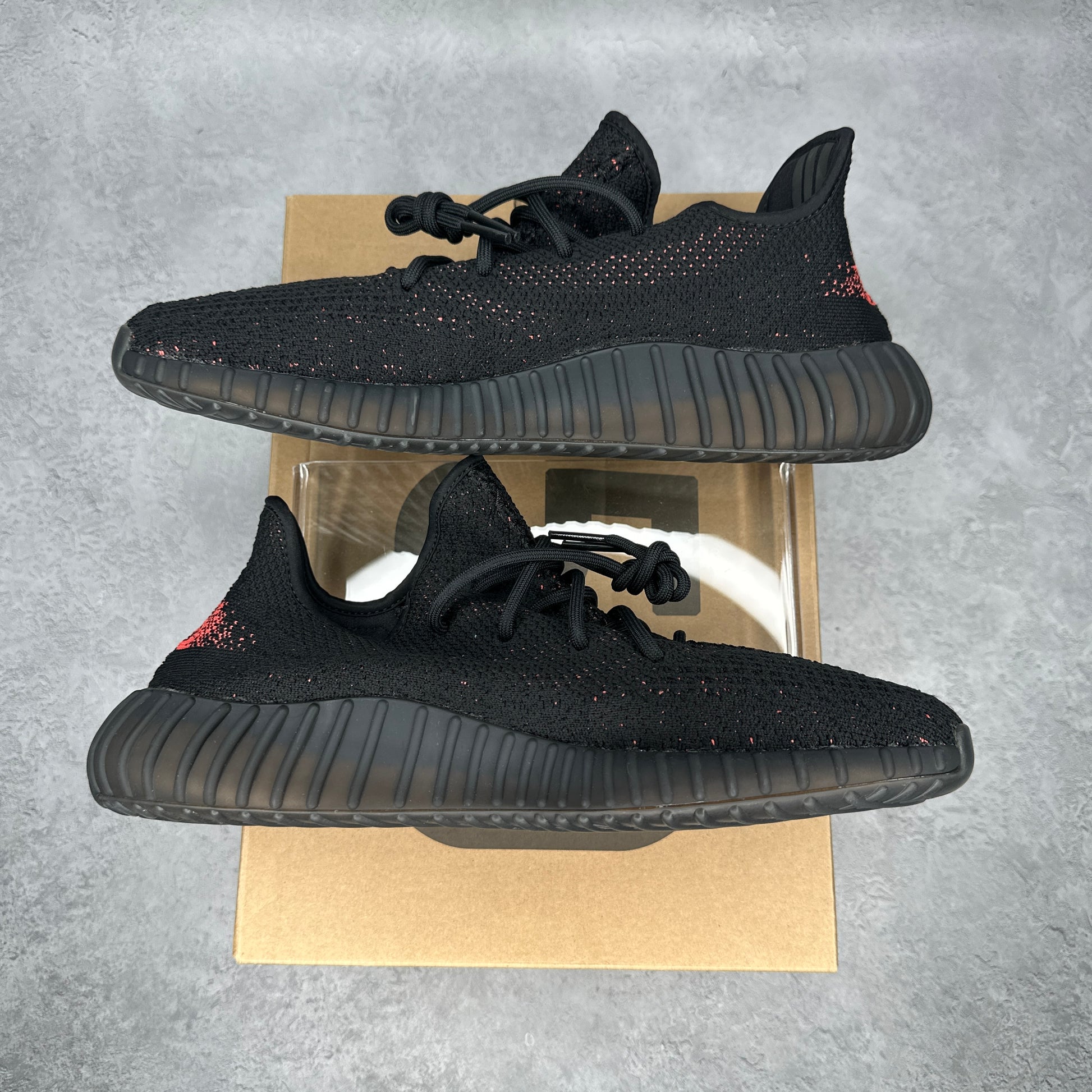 adidas Yeezy Boost 350 V2 Core Black Red VNDS *pre-owned* SIZE 12