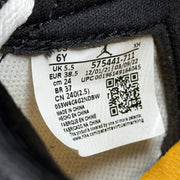 Jordan 1 Retro High OG Taxi (GS) pre-owned size 6Y