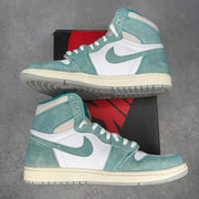 Jordan 1 Retro High Turbo Green *pre-owned* SIZE 11