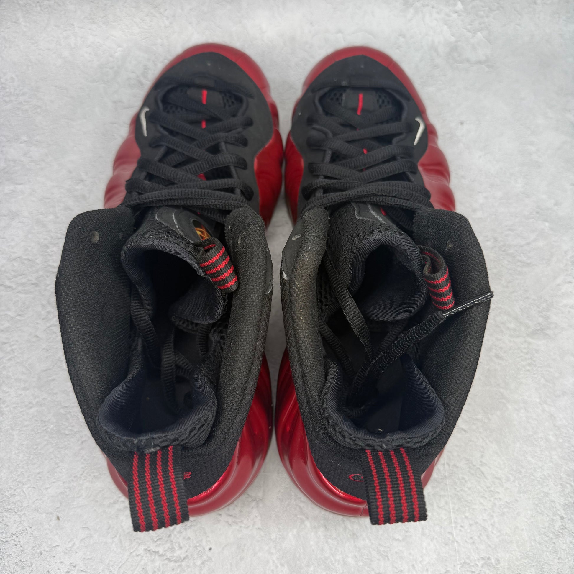 Nike Air Foamposite One Metallic Red (2012) *pre-owned* SIZE 10