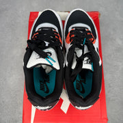 Nike Air Max 90 White Orange Black *pre-owned* SIZE 9