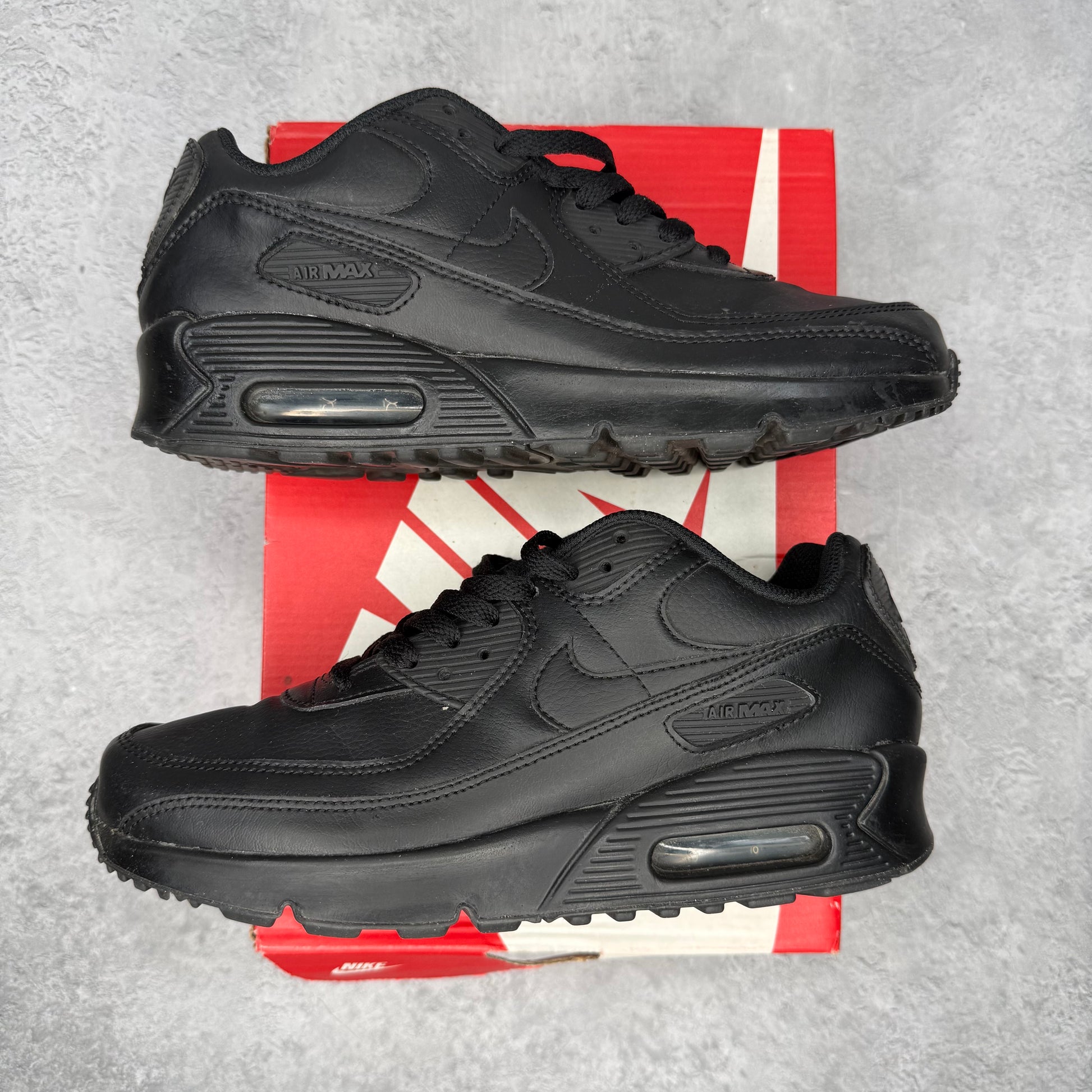Nike Air Max 90 Recraft Triple Black (GS) *pre-owned* SIZE 6Y