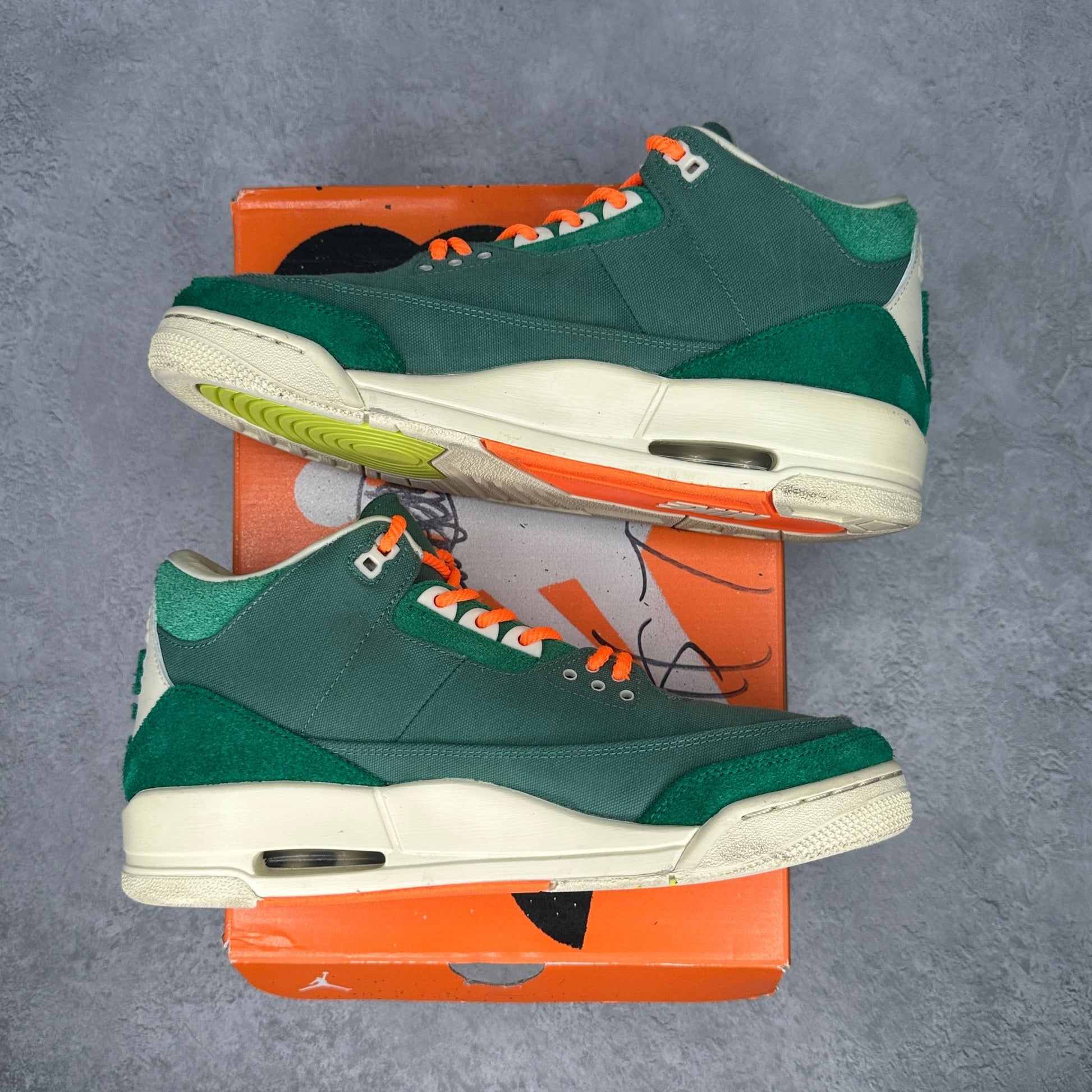 Jordan 3 Retro SP Nina Chanel Abney Bicoastal (Women's) *pre - owned* SIZE 10M/11.5W - Kicks Collective PA - Jordan - FZ7974 - 300 - Women's Shoes - 10M/11.5W - Pre - Owned