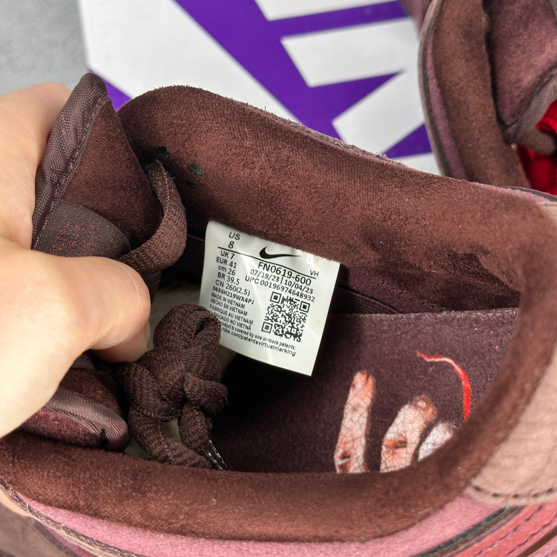 Nike SB Dunk Low City of Love Burgundy Crush - Kicks Collective PA - Nike - FN0619 - 600 - Men's Shoes - 8M/9.5W - Brand New