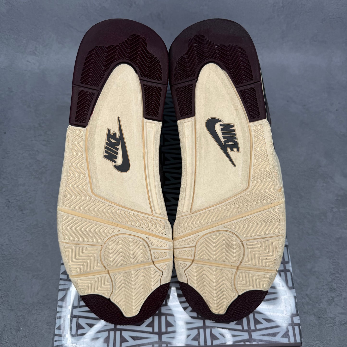 Jordan 4 Retro SP A Ma Maniére Violet Ore *pre-owned* SIZE 12