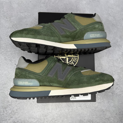 New Balance 574 Legacy Stone Island Dark Green VNDS *pre - owned* SIZE 11 - Kicks Collective PA - New Balance - U574LGIL - Men's Shoes - 11M/12.5W - Pre - Owned