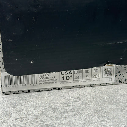 Jordan 5 Retro Dark Concord *pre-owned* SIZE 10.5