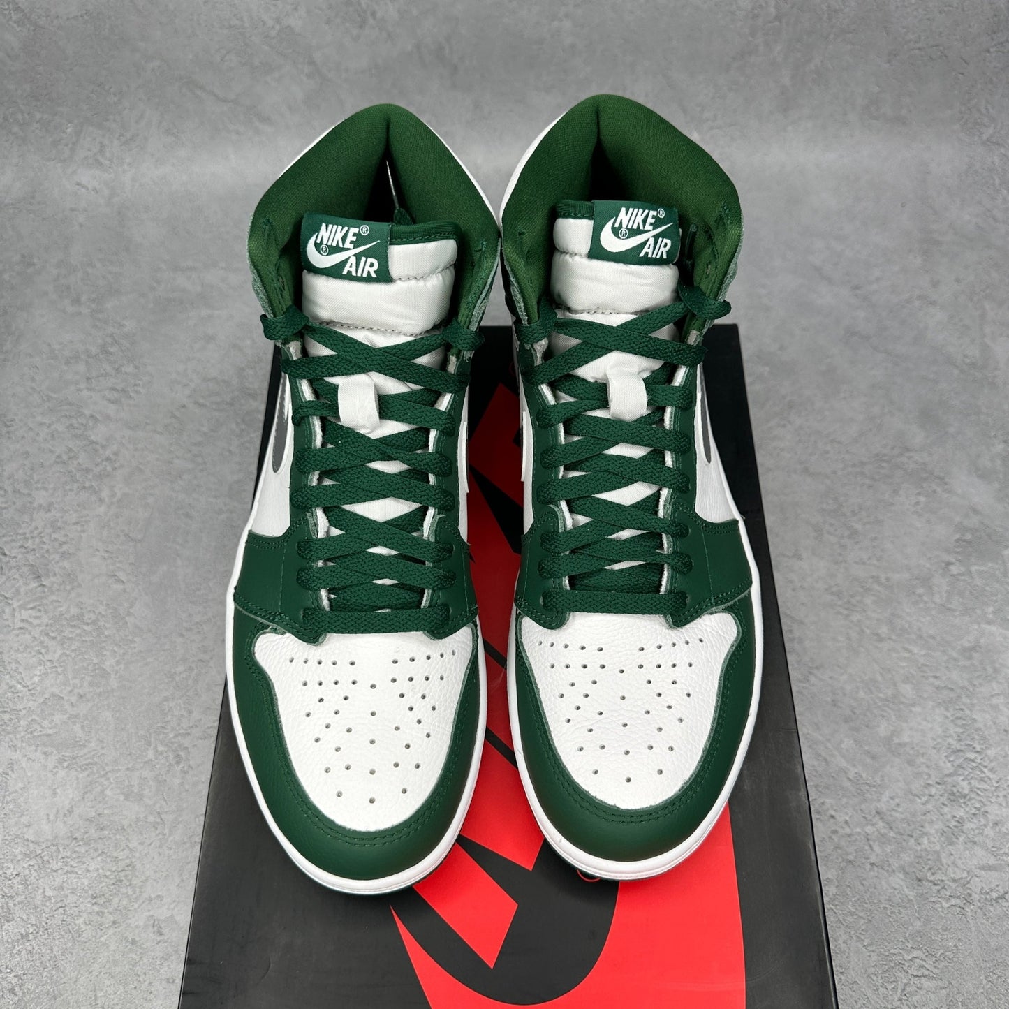 Jordan 1 Retro High OG Gorge Green *pre - owned* SIZE 9.5 - Kicks Collective PA - Jordan - DZ5485-303 - Men's Shoes - 9.5M/11W - Pre - Owned