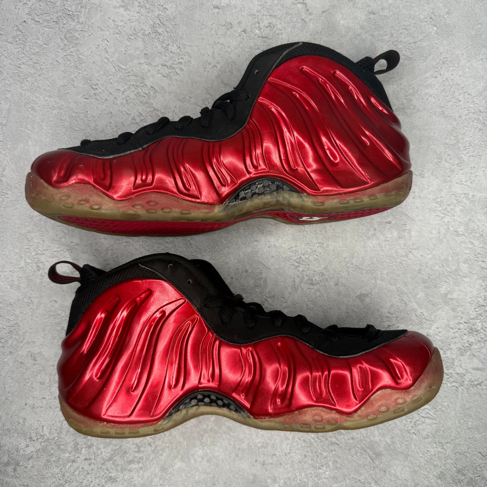 Nike Air Foamposite One Metallic Red (2012) *pre-owned* SIZE 10