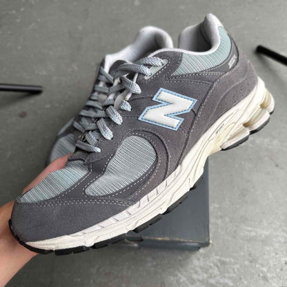 New Balance 2002R Magnent Lead *pre-owned* SIZE 11.5