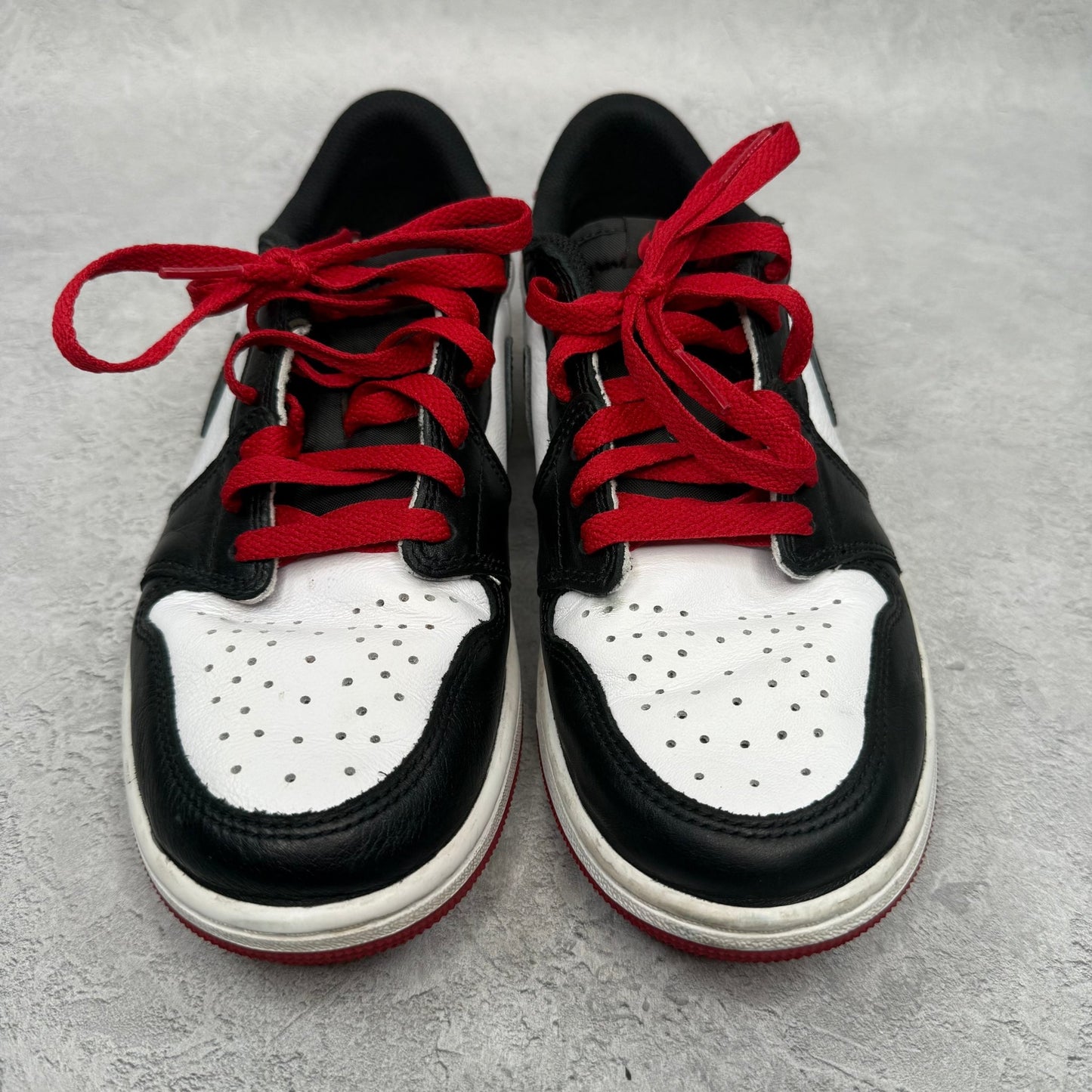 Jordan 1 Retro Low OG Black Toe (2023) *pre - owned* SIZE 8.5 - Kicks Collective PA - Jordan - CZ0790 - 106 - Men's Shoes - 8.5M/10W - Pre - Owned