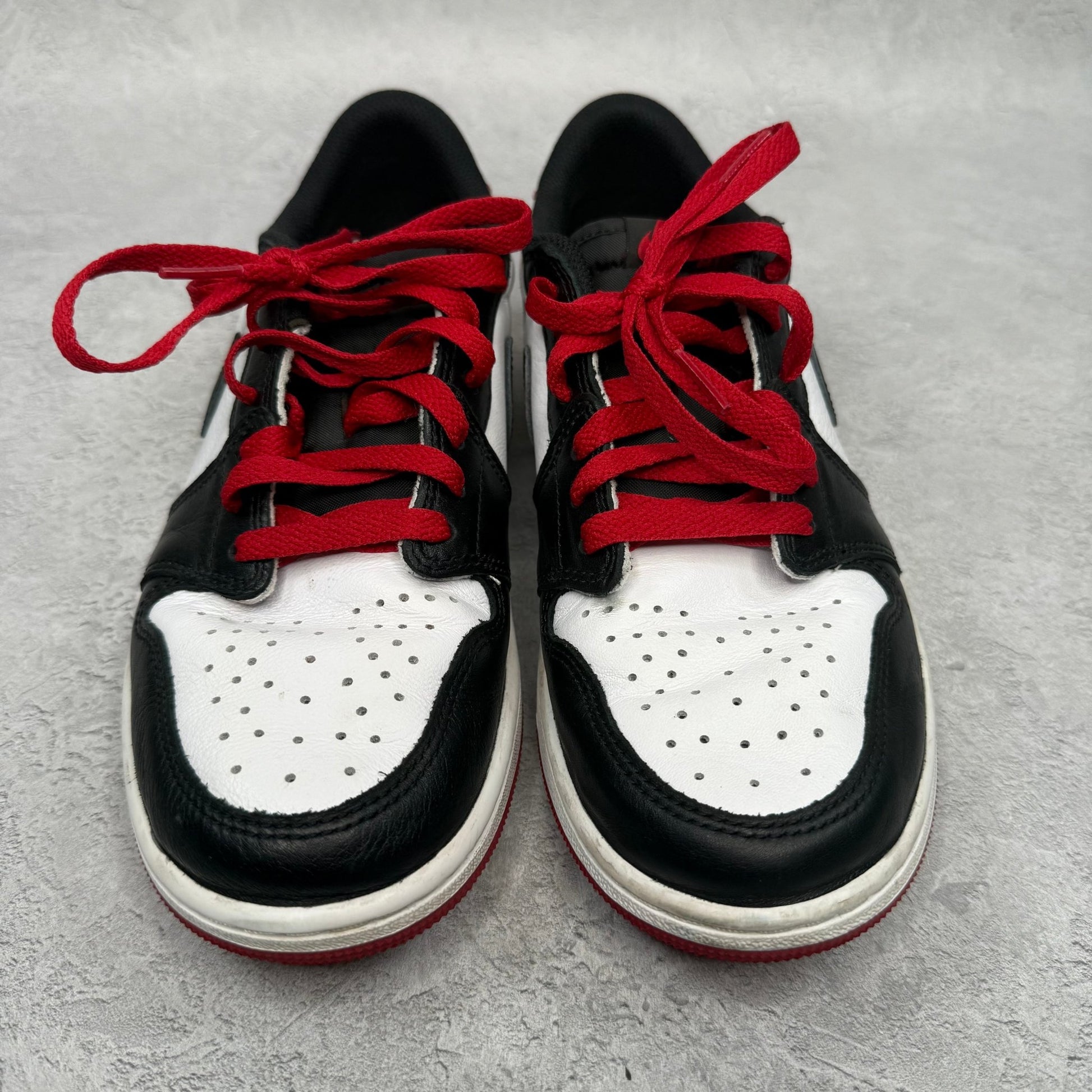 Jordan 1 Retro Low OG Black Toe (2023) *pre - owned* SIZE 8.5 - Kicks Collective PA - Jordan - CZ0790 - 106 - Men's Shoes - 8.5M/10W - Pre - Owned