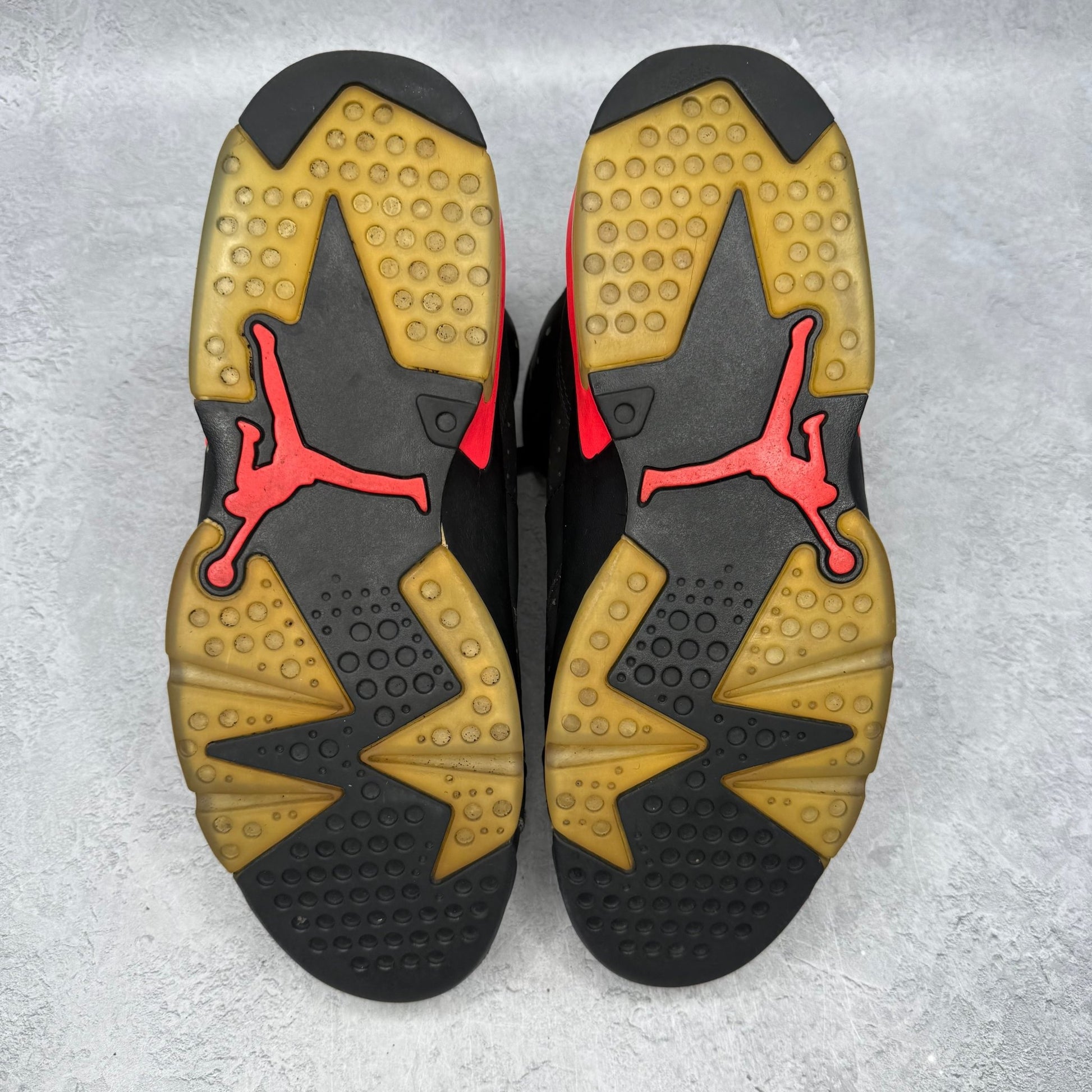 Jordan 6 Retro Infrared Black (2014) *pre - owned* SIZE 12 - Kicks Collective PA - Jordan - 384664-023 - Men's Shoes - 12M/13.5W - Pre - Owned - No Box