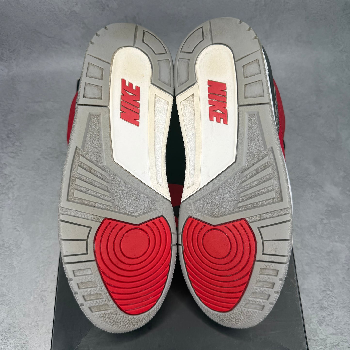 Jordan 3 Retro SE Unite *pre-owned* SIZE 11