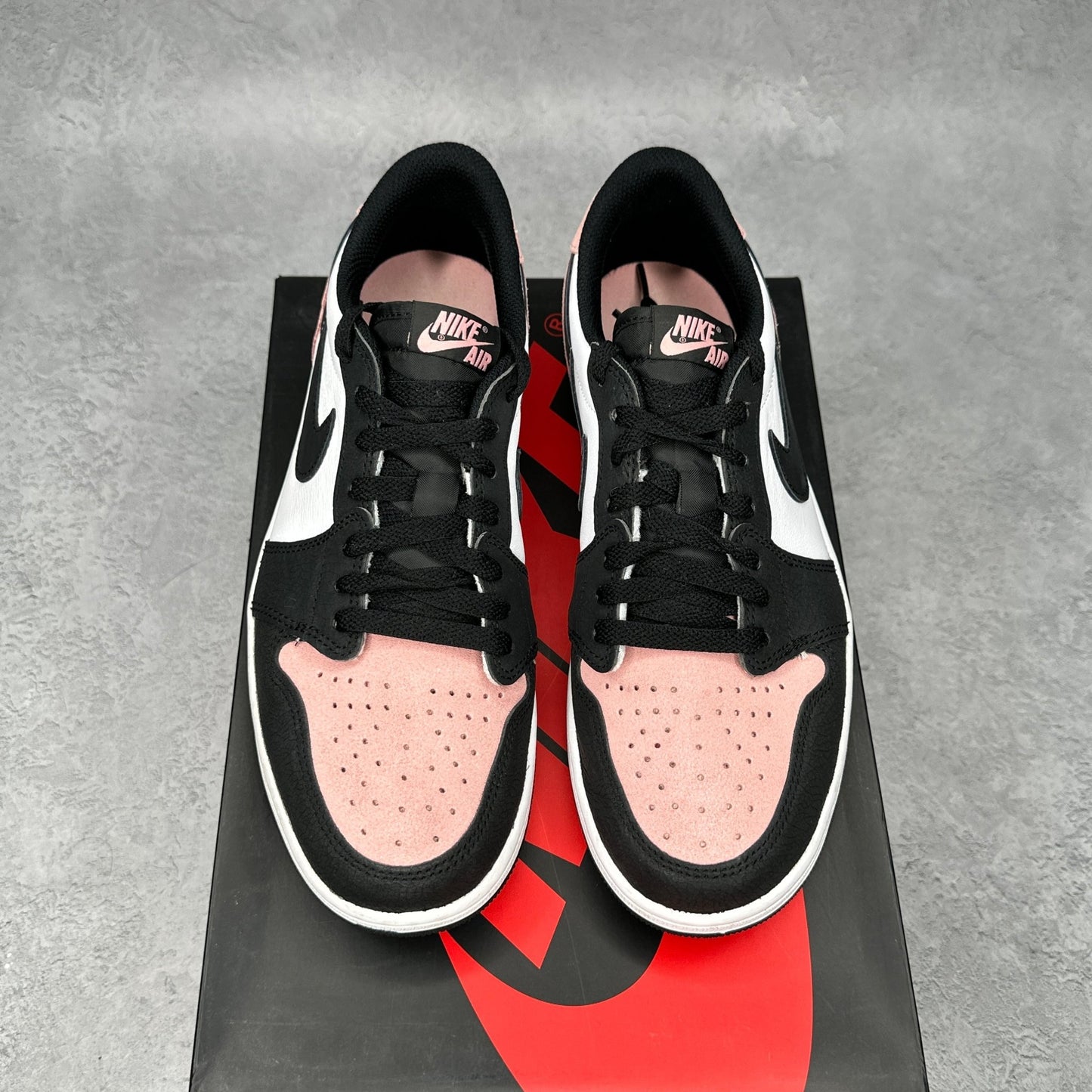 Jordan 1 Low OG Bleached Coral *pre - owned* SIZE 9 - Kicks Collective PA - Jordan - CZ0790-061 - Men's Shoes - 9M/10.5W - Pre - Owned