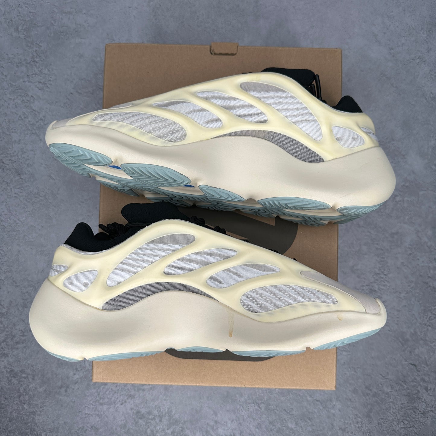 adidas Yeezy 700 V3 Azael