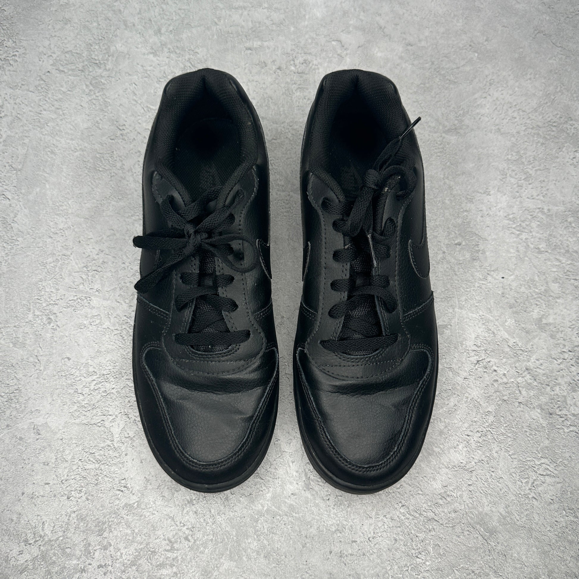 Nike Ebernon Low Triple Black *pre-owned* SIZE 10