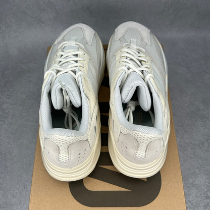 adidas Yeezy Boost 700 Analog