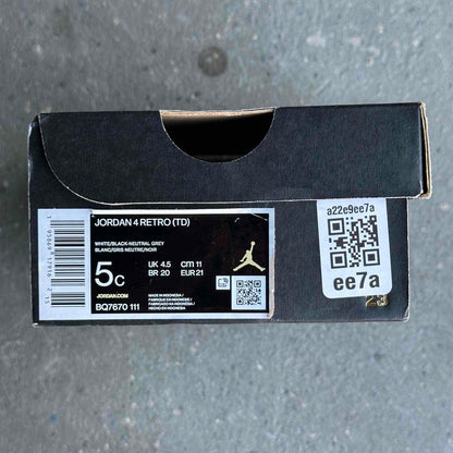 Jordan 4 Retro Military Black (TD) *pre-owned* SIZE 5C