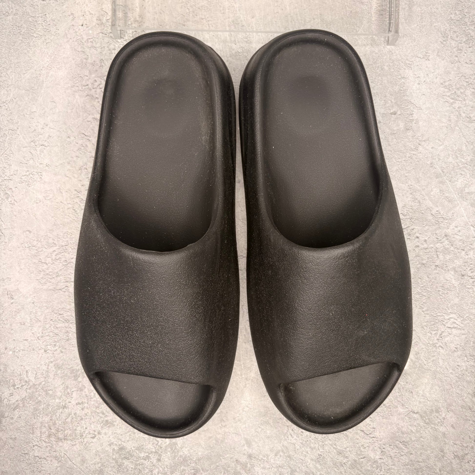 YZY YS-01 Black *pre-owned* SIZE 12