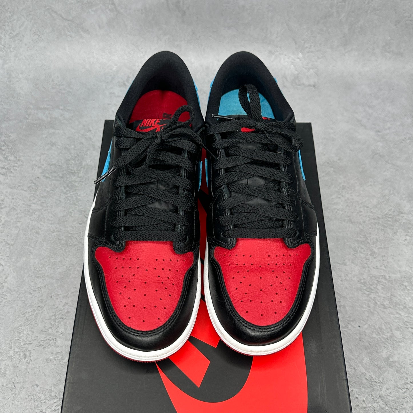 Jordan 1 Retro Low OG NC to Chi (Women's) *pre-owned* SIZE 9.5W