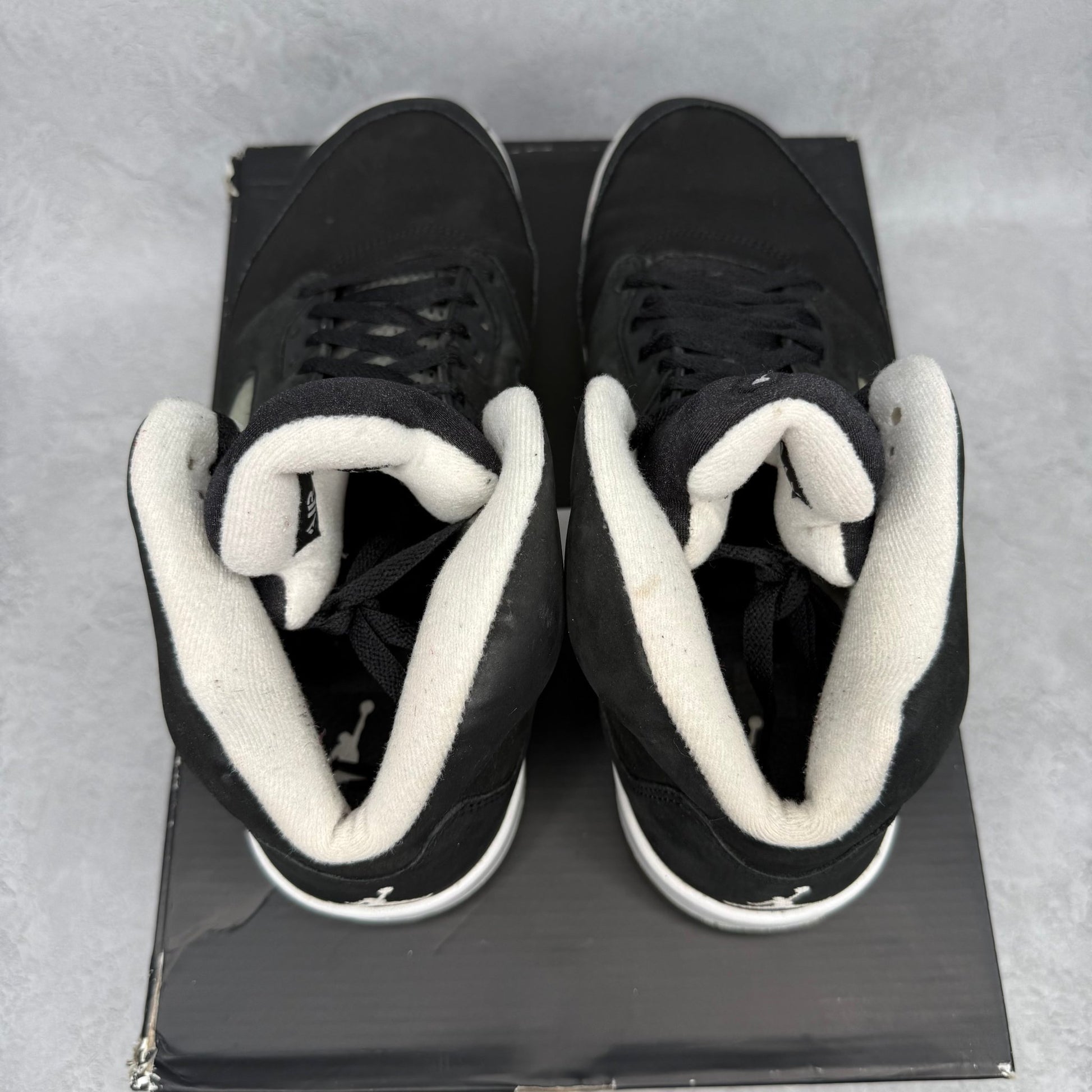 Jordan 5 Retro Moonlight (2021) *pre - owned* SIZE 11 - Kicks Collective PA - Jordan - CT4838-011 - Men's Shoes - 11M/12.5W - Pre - Owned