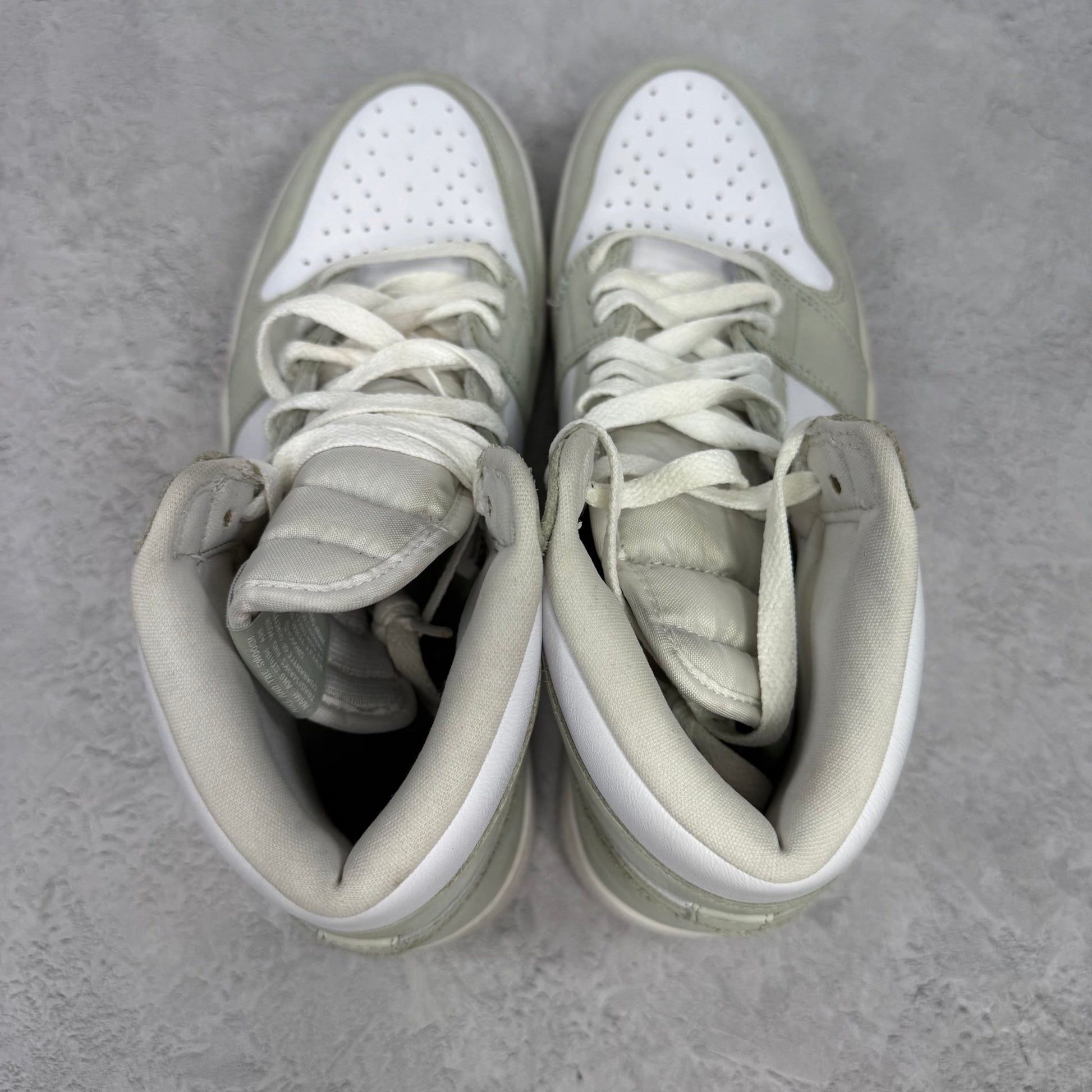 Jordan 1 Retro High OG Seafoam (Women's) *pre - owned* SIZE 10.5W - Kicks Collective PA - Jordan - CD0461 - 002 - Women's Shoes - 9M/10.5W - Pre - Owned
