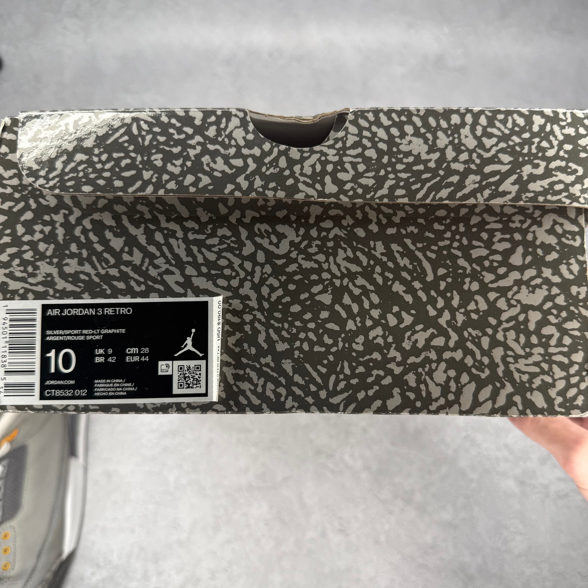 Jordan 3 Retro Cool Grey (2021) *pre-owned* SIZE 10